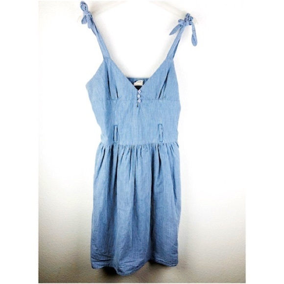 Women’s Volcom Blue Stripe Cute Dress Size 11! - Picture 2 of 8